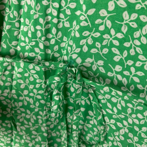 Draper James RSVP Green V-Neck Belted Floral Sundress Sz Med - Picture 4 of 10